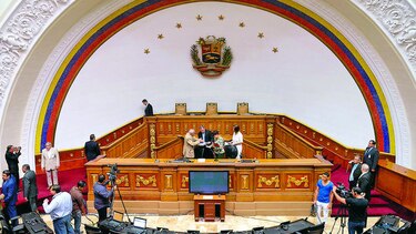 Parlamento venezolano impulsa ‘ley anticadenas’
