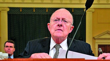 Jefe de Inteligencia de EU renuncia