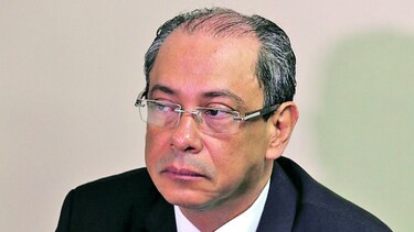 Terrientes renuncia al Minsa