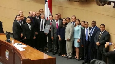 Aprueban en tercer debate contrato con Banapiña