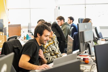 Equilibrio entre la vida laboral y personal define permanencia de empleados