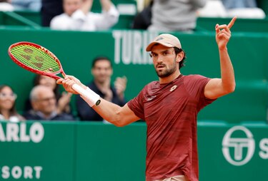 Vacherot hace historia y enfrentará a Alcaraz en MonteCarlo