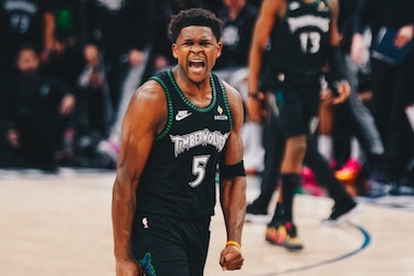 El codazo de Wembanyama le sale caro a los Spurs