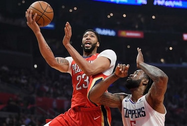 Pelicans logran pase a 'playoffs' al vencer a Clippers