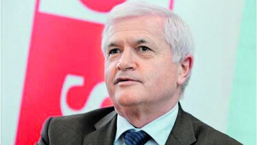 Exagente asegura que EU espió a Francia