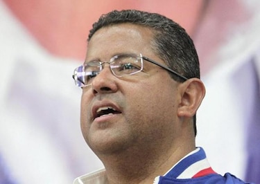 Supremo salvadoreño aprueba pedir a Panamá extradición de Flores
