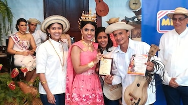 Convocan a interesadas en la corona del Festival Nacional de la Mejorana