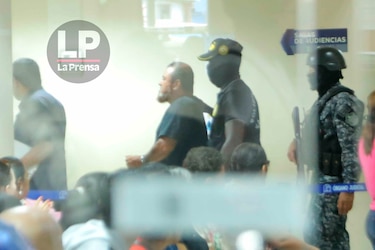 Genaro López se entrega a la fiscalía y deberá enfrentar audiencia ante un juez de garantías