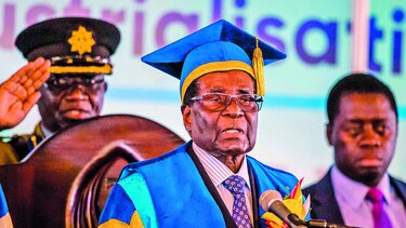 Mugabe continúa aferrándose al poder