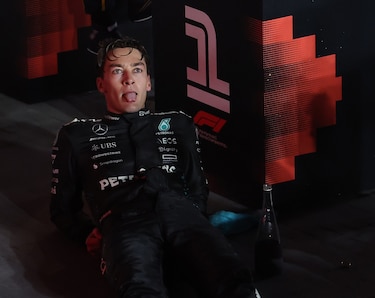 F1: George Russell felicita a Mclaren por el título de constructores tras una inesperada victoria suya en Marina Bay