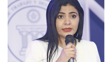 Asamblea Nacional cita a la ministra de Trabajo