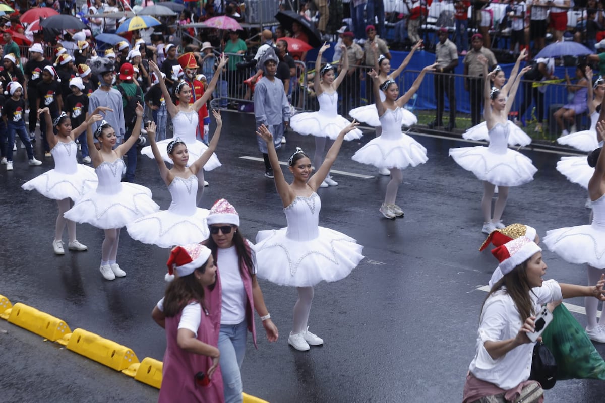 Desfile de Navidad ‘Ciudad de las Estrellas’ llena de color la calle 50