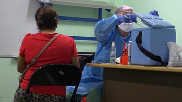 A partir de hoy empieza la vacunación de dosis anticovid de refuerzo a mayores de 18 años de edad  