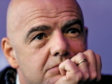 Cuestionan imparcialidad del presidente de la FIFA