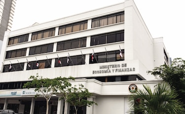 MEF anuncia pago pendiente de prima de antigüedad para exfuncionarios 