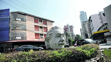 Polémica por proyecto en la plaza de Einstein