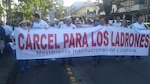 Marchan contra la corrupción y para exigir justicia igual ‘para todos’