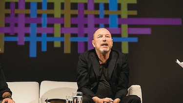 Rubén Blades conversa sobre el oficio de escribir y cantar