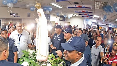 Imagen de la Virgen de Fátima llena de esperanza y fe a los pacientes del Oncológico