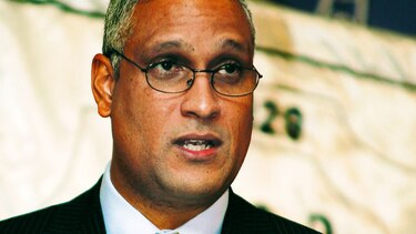 El juez Mejía ya está notificado de orden de detención de Martinelli