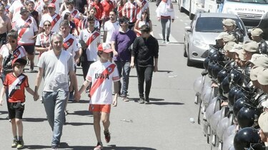 Una final envuelta en la violencia que no permitió el partido de vuelta