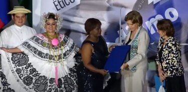 Homenaje póstumo a Guillermo Sánchez Borbón (Tristán Solarte)