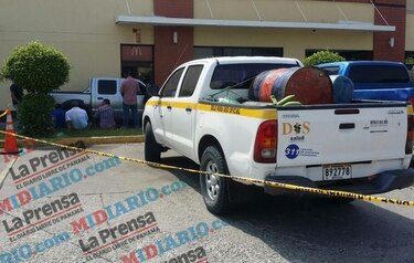 Detienen a cinco personas a bordo de una camioneta del Ministerio de Salud presuntamente  cargada con droga