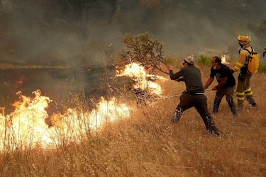 ‘Es el peor incendio de la historia de Madrid’: los fuegos sin control que han obligado a evacuar a decenas de miles de personas en el centro de España
