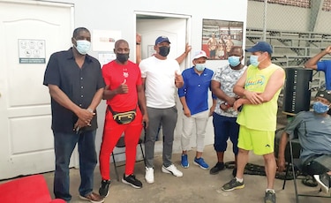 Buscan que el boxeo resurja
