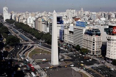 Actividad económica de Argentina avanza hacia una contracción
