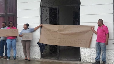 Bocas del Toro: Funcionarios municipales denuncian que tienen tres quincenas sin cobrar