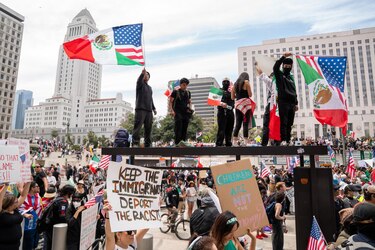 Las calles de Estados Unidos se llenan de masivas protestas contra el ‘autoritarismo’ de Trump