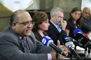 Allanamientos: detienen a 13 funcionarios y civiles por  falsificar sentencias de tribunales en Panamá