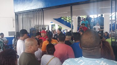 14% de los votos se habían emitido a las 10:00 de la mañana; magistrado Valdés Escoffery habla de  un ‘tsunami’ 