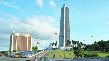 Cuba dice acercarse a sus metas de inversión