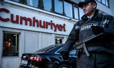 Corte turca condena a un periodista opositor por un tuit