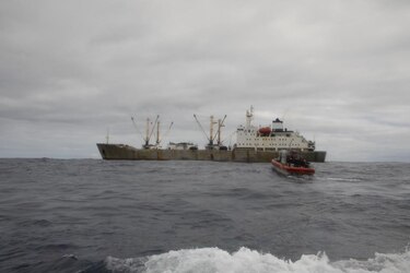 Gobierno recula y corrige decreto que implementaba la pesca de arrastre para cuatro especies