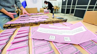Renzi se juega su futuro político en el referéndum