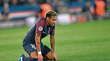 Neymar viaja a París para fin de su recuperación