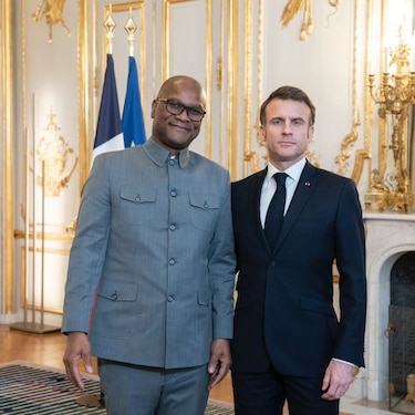 Hallan muerto en París al embajador de Sudáfrica en Francia, donde investigan el suceso