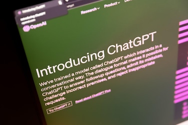 Año de éxito, críticas, demandas y mucha competencia para GPT-4, último modelo de OpenAI