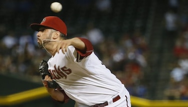 Astros adquieren al mexicano Oliver Pérez