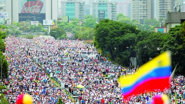 Marchan a pesar de la represión
