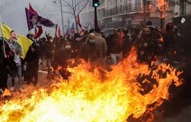 El autor del tiroteo confiesa su racismo y prosiguen los disturbios en París
