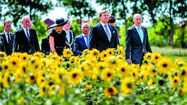Rinden homenaje en memoria a las víctimas del vuelo MH17
