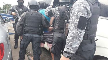En operativo antipandillas aprehenden a 16 personas en Santa Librada y San Miguelito