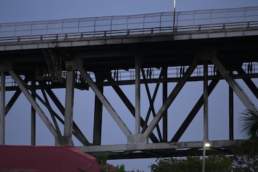 Incendio bajo el puente de las Américas alcanza cobertura internacional