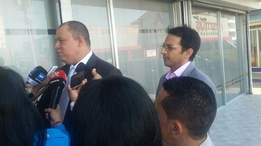 Denuncian al ministro de Salud, Francisco Terrientes, por presunto fraccionamiento de compras
