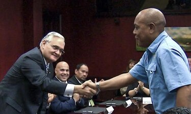 ACP firma convención colectiva con Unión de Prácticos del Canal