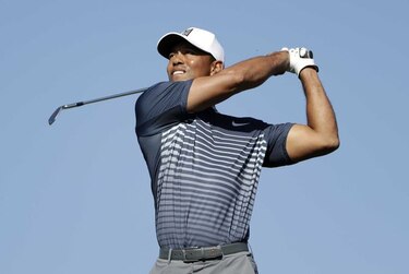 Tiger Woods pasa el corte